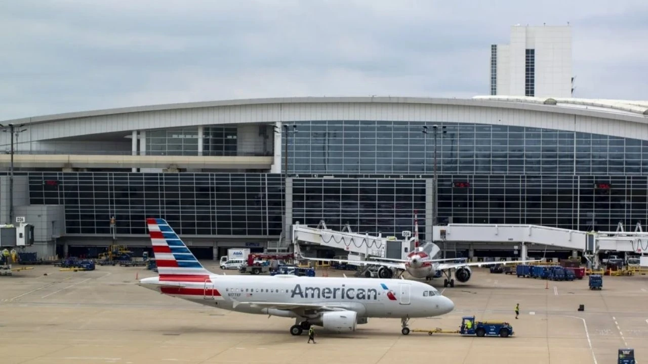 Airlines at Dallas Fort Worth International Airport (DFW)